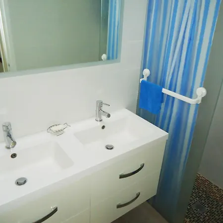 Bel Duplex Avec Terrasse Et Jardin De Gigaro 151 * لا كروا فالميه